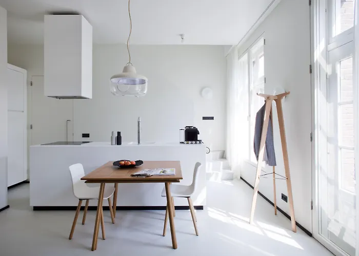 Urban Residences 4* ماسترخت