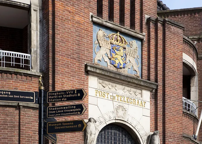 Urban Residences 4* ماسترخت