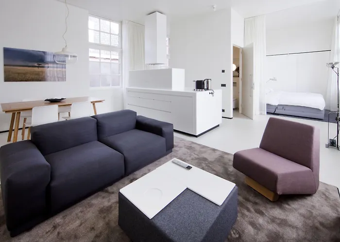 Urban Residences 4* ماسترخت