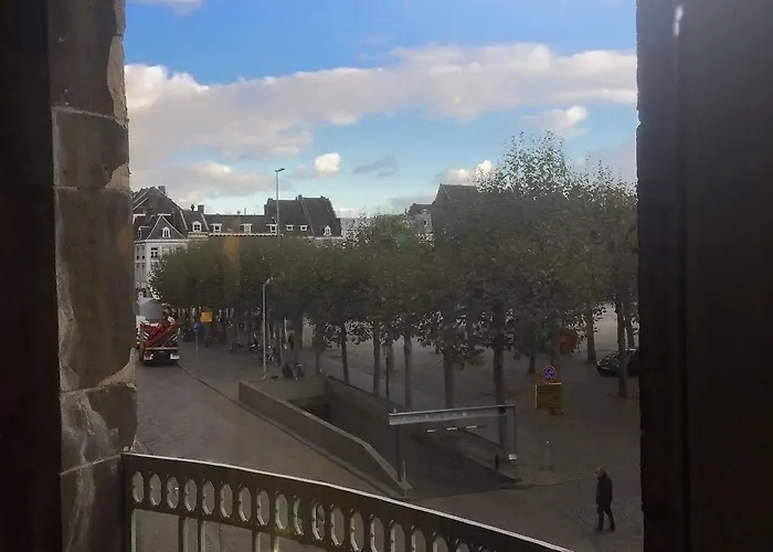 Urban Residences 4* ماسترخت