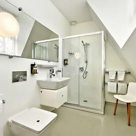 Urban Residences מלון דירות