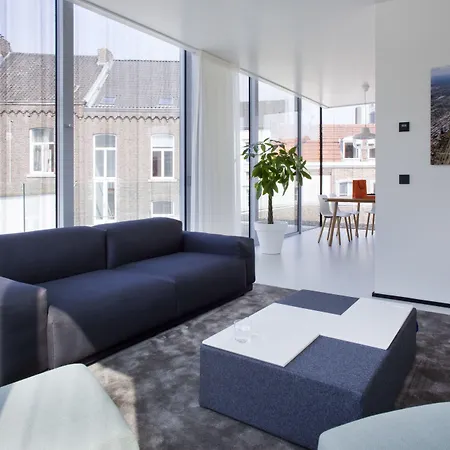 Urban Residences Aparthotel