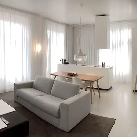 Urban Residences Aparthotel