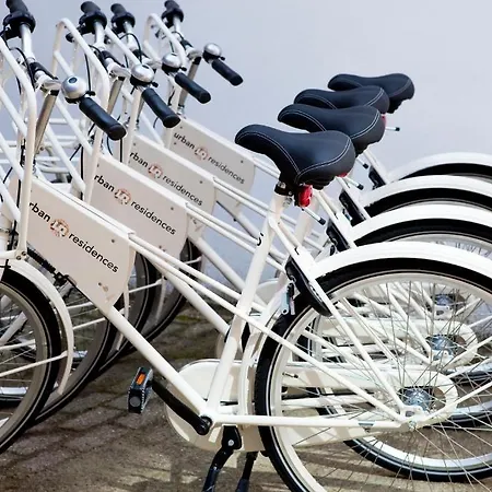 מלון דירות Urban Residences 4*