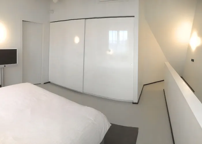 Urban Residences Apartahotel