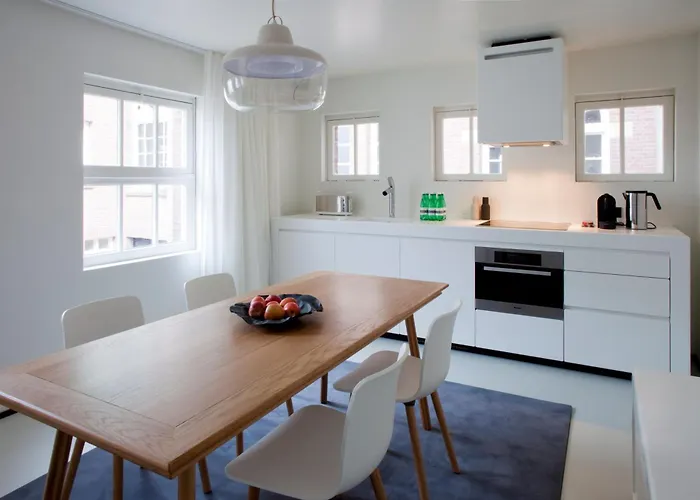 Aparthotel Urban Residences 4*