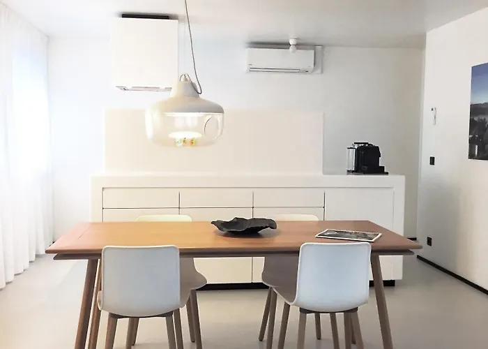 Urban Residences Апарт-отель 4*